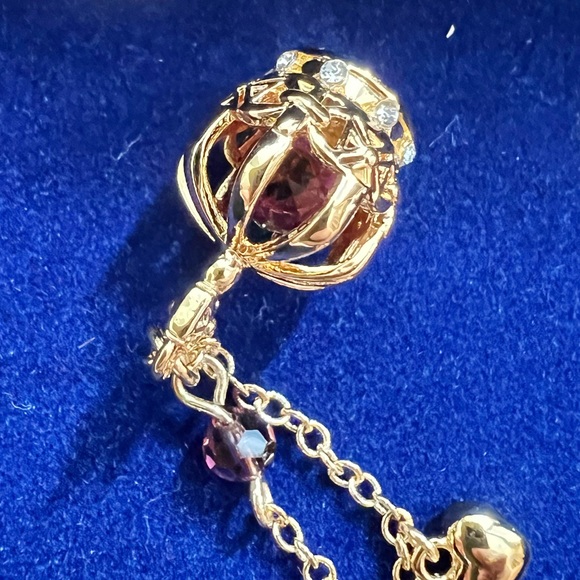 New Crown of India Gold Plated charm Necklace imported from the UK. - Picture 11 of 11